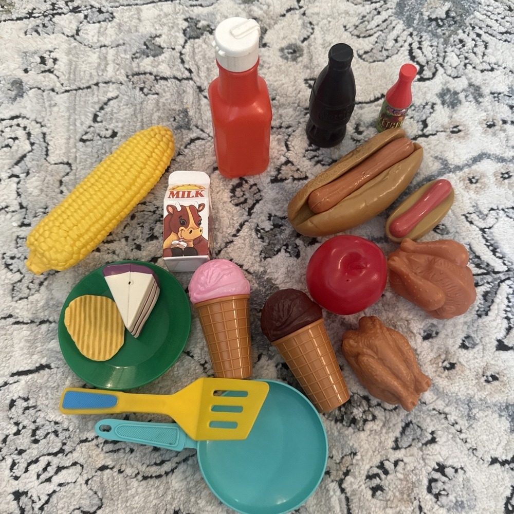 Y2K Kids Play Food Lot
